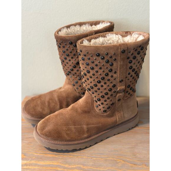 Ugg Studded Metal Sheepskin Mid Calf Eliott Boots Suede Brown Women's Size 9 - Picture 5 of 9